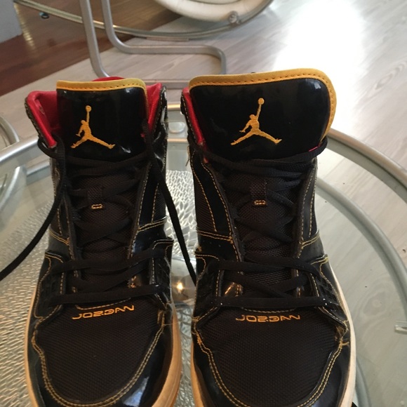 Jordan Flight 1 Black Yellow Men’s Size 9 - Picture 1 of 8